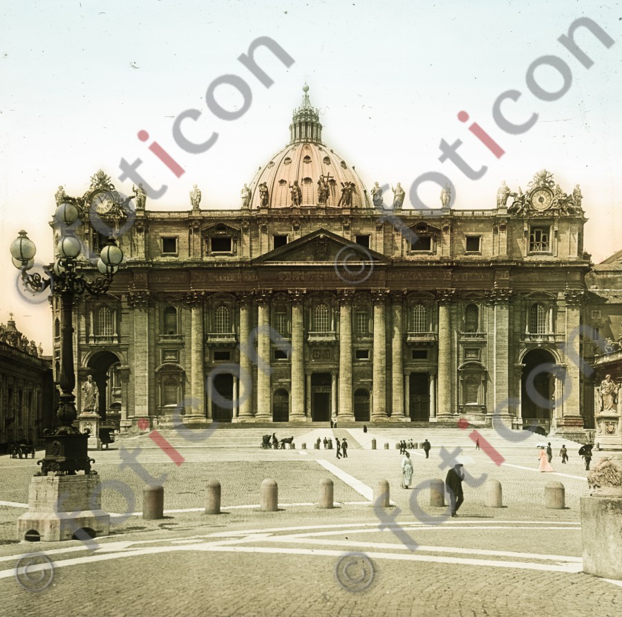 St. Peter, Fassade | St. Peter, facade (foticon-simon-037-003.jpg)